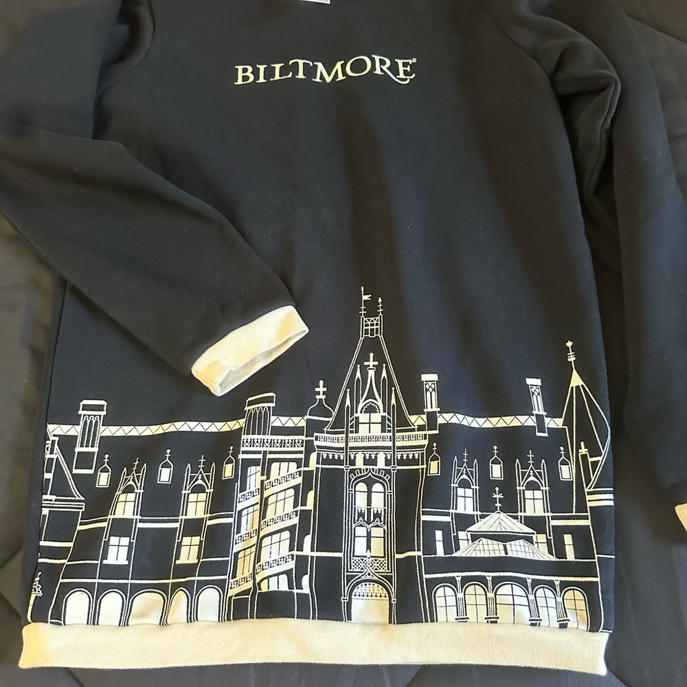 Biltmore Black and Cream Graphic Sweatshirt